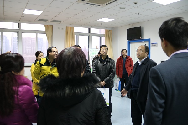 山東省眼科醫院史偉云教授為專家學員解答疑惑